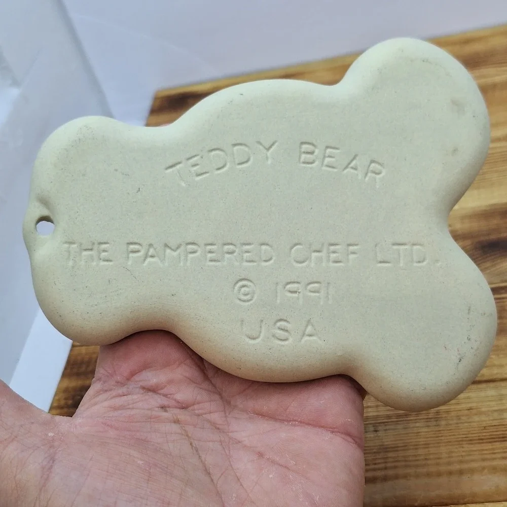 The Pampered Chef‎ Teddy Bear Clay Cookie Mold 1991 USA Baking